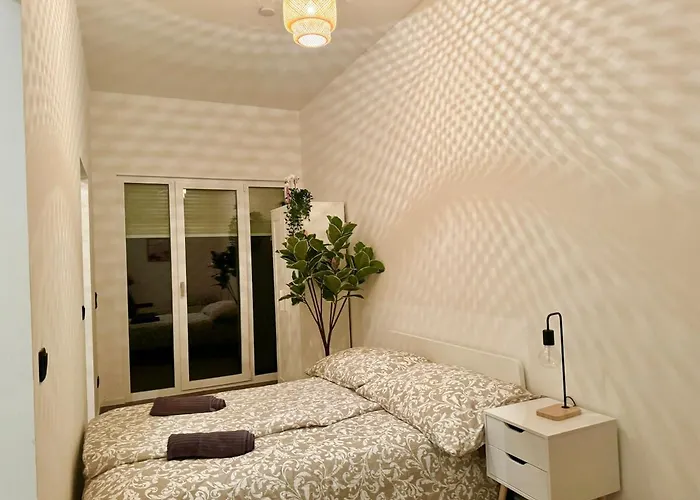 Modern Stylish Apartment With Garden & Free Parking